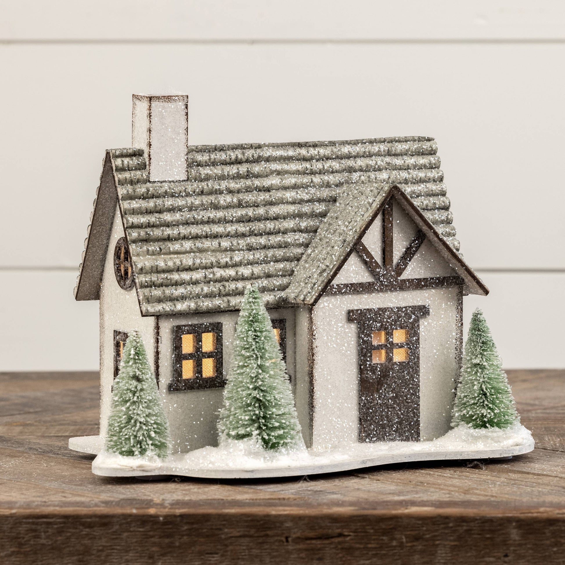 WILLIAMS TABLETOP HOUSE