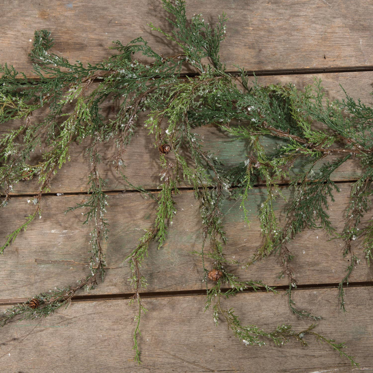 4' WEEPING CEDAR GARLAND WITH SNOW
