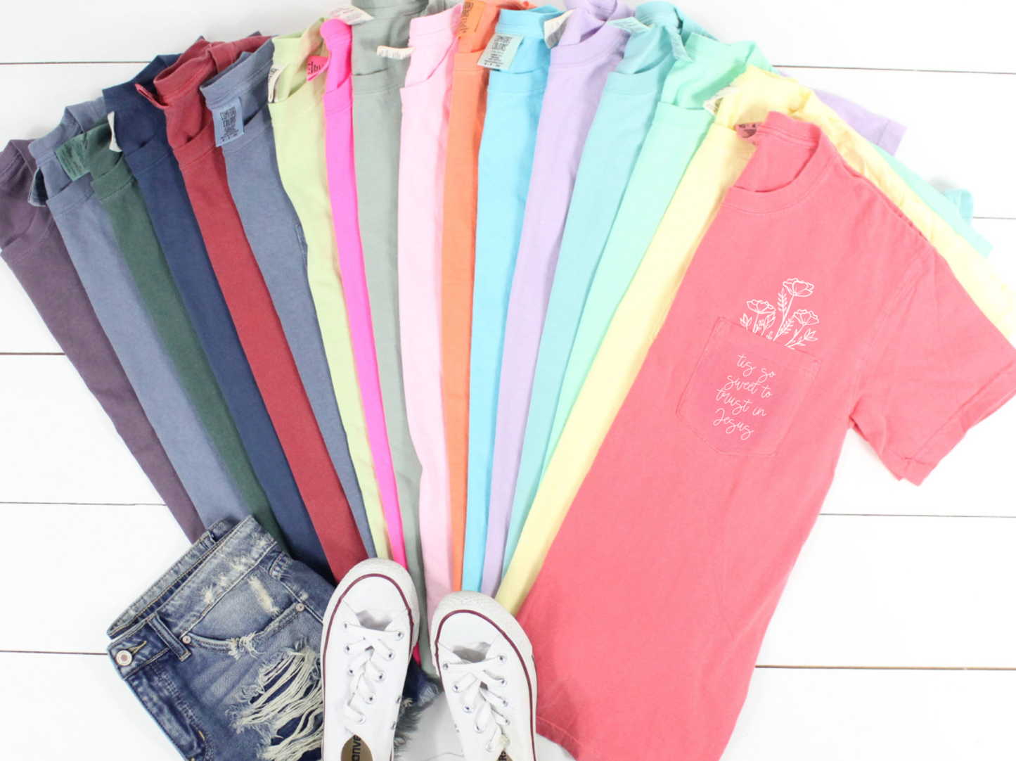 Tis So Sweet to Trust in Jesus Pocket Tee Multiple Colors