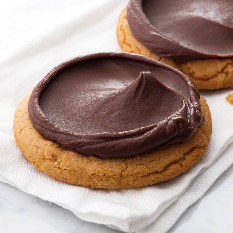 Peanut Butter Cookie with Fudge Icing 2.25oz