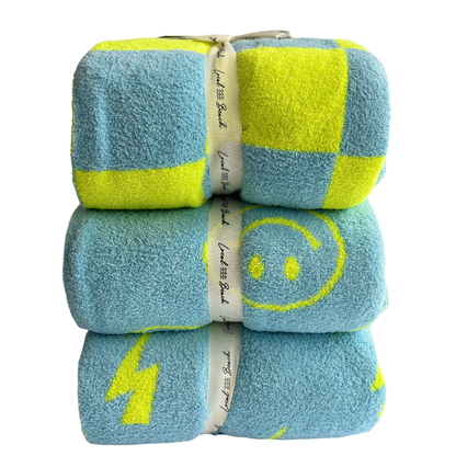 Smiley Luxe Home Blanket